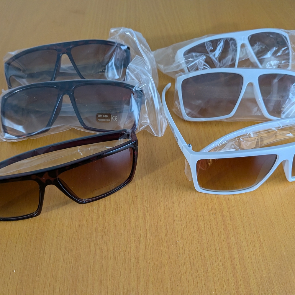 Stylish Black and White Sunglasses Set